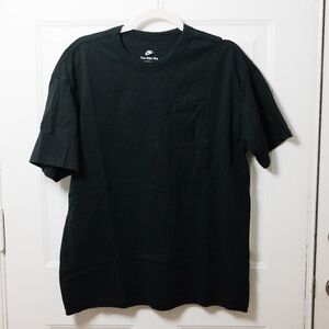 The Nike Tee Max90 Black Loose Fit T-Shirt With Pocket Men’s Size M